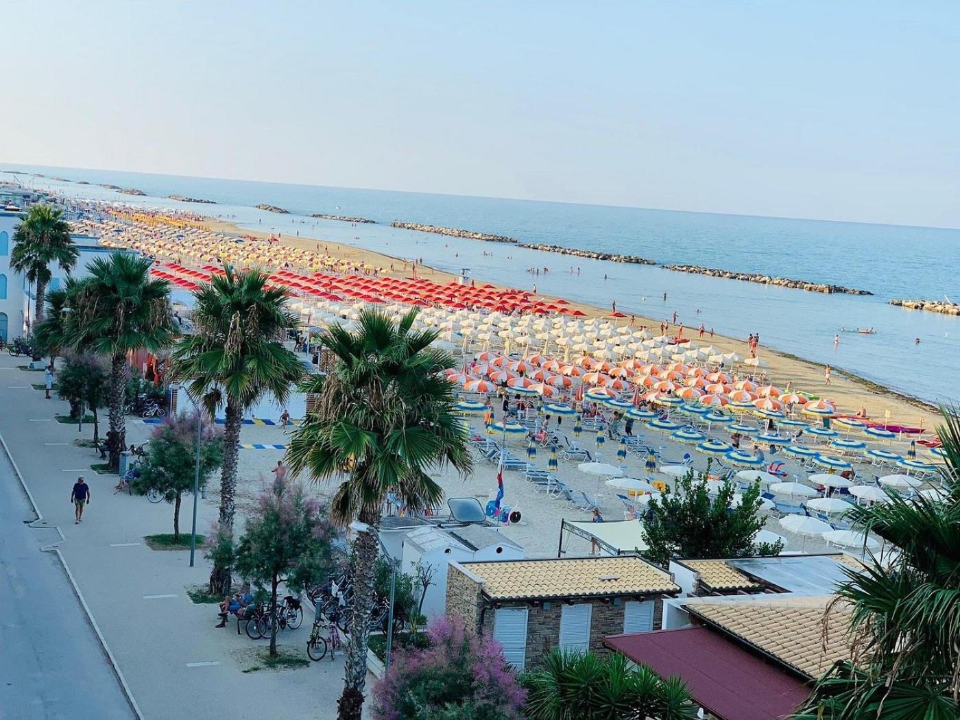 Hotel La Perla Cupra Marittima Buitenkant foto