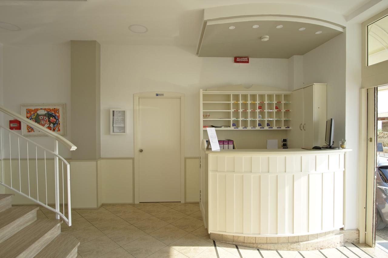 Hotel La Perla Cupra Marittima Buitenkant foto