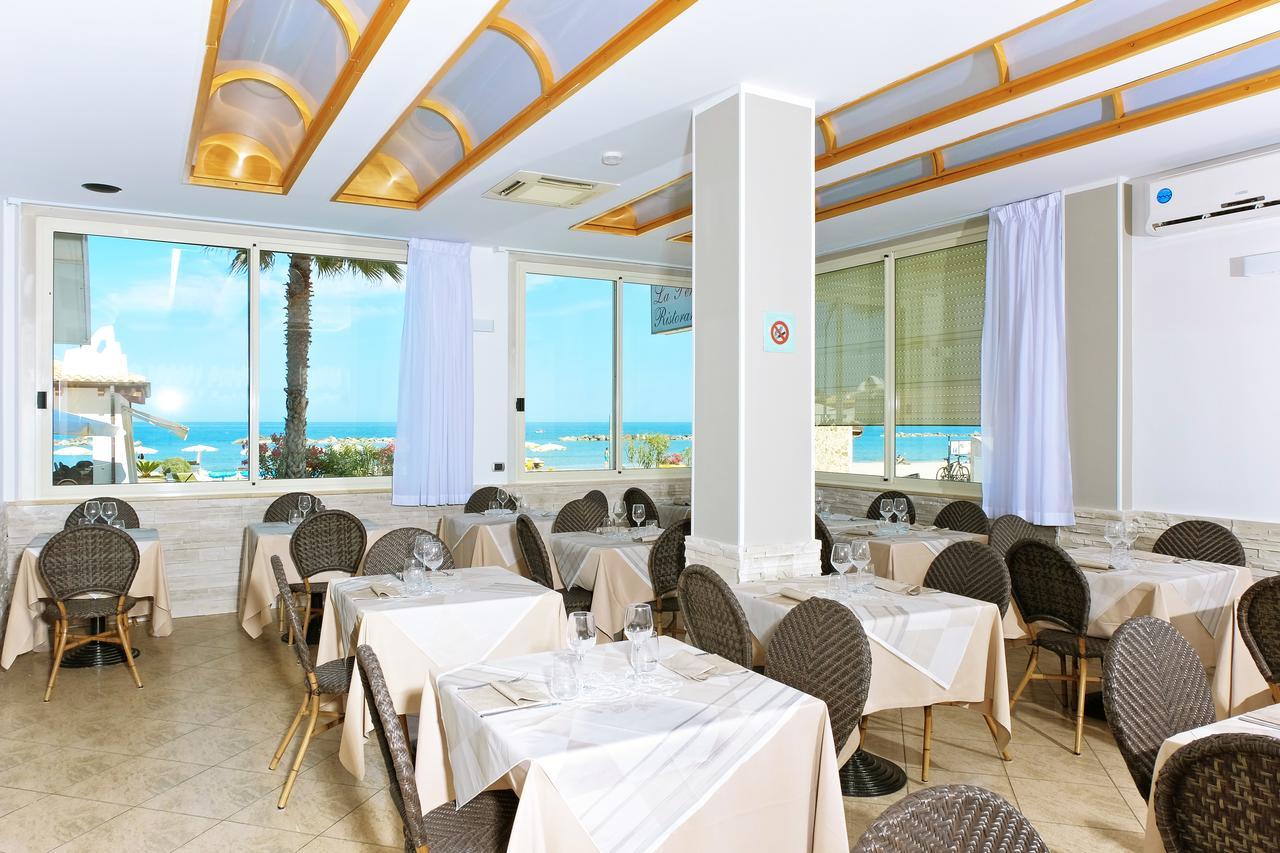 Hotel La Perla Cupra Marittima Buitenkant foto