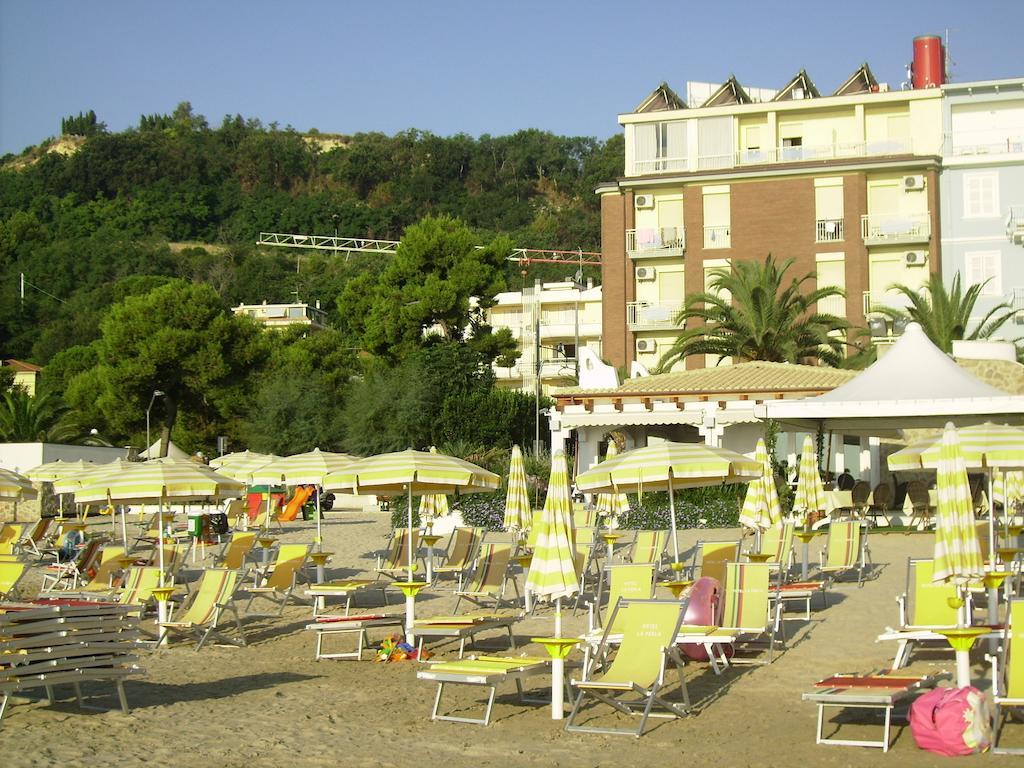 Hotel La Perla Cupra Marittima Buitenkant foto